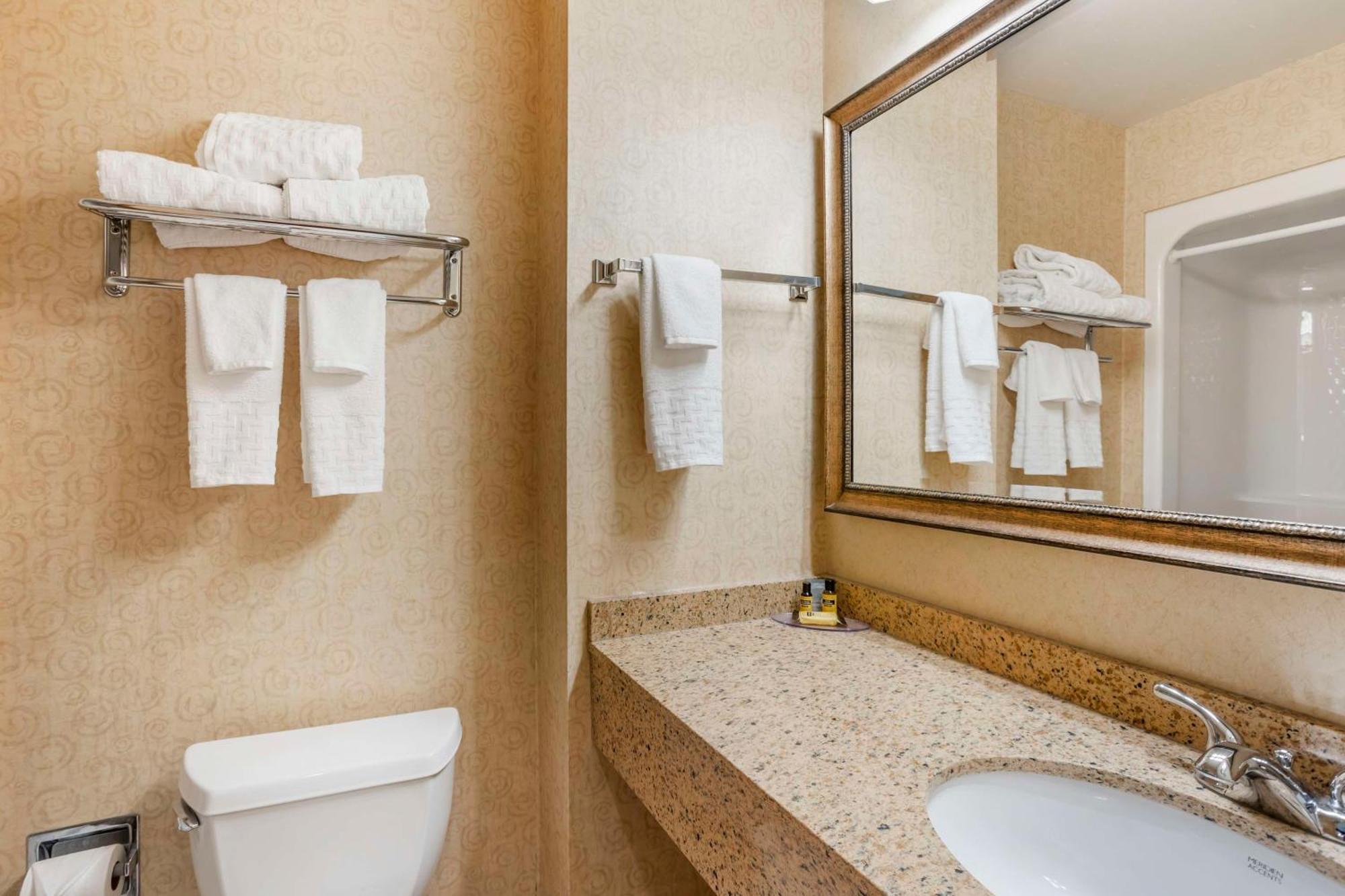 Hotel Western Revere &