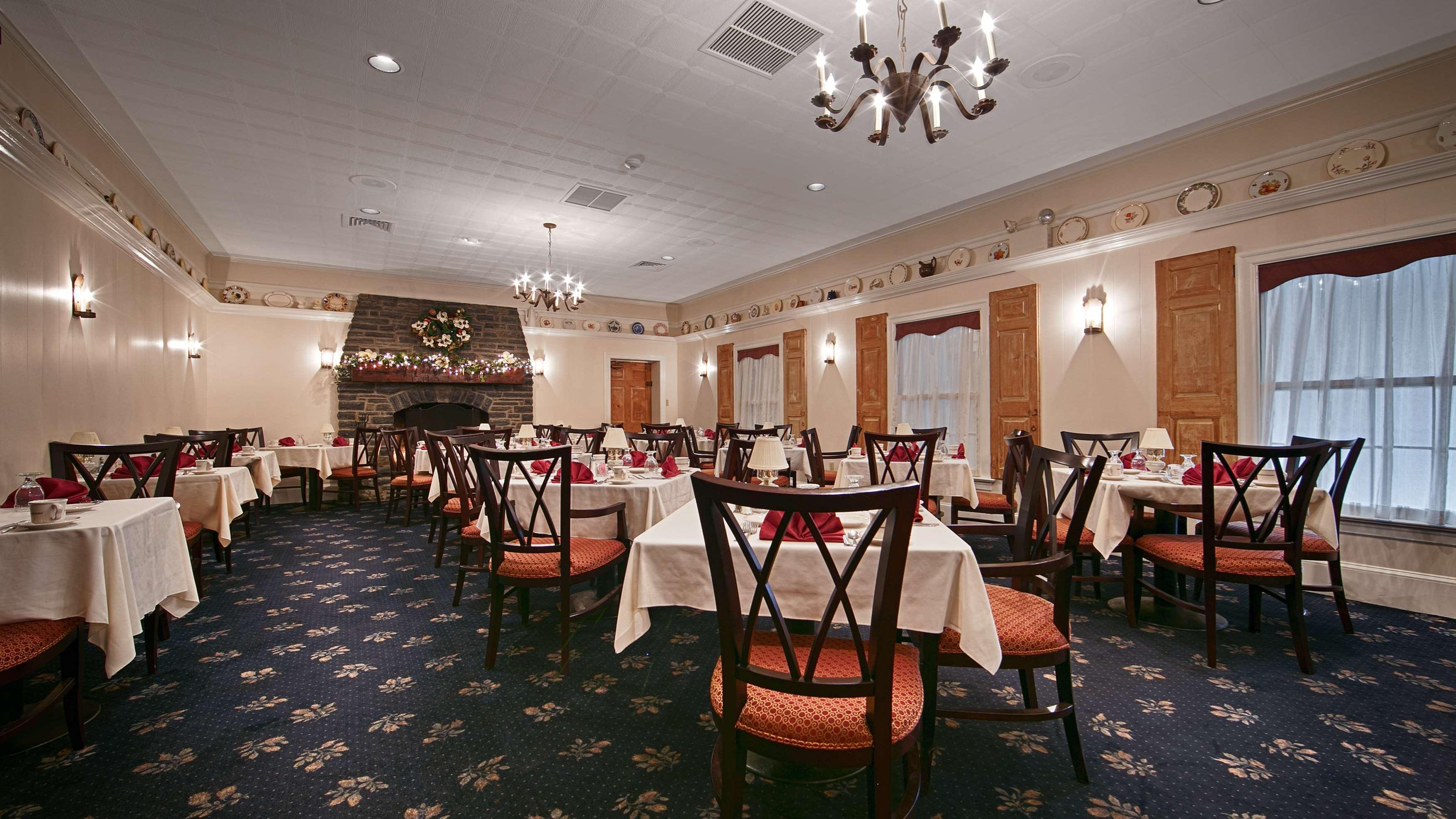 Western Revere Inn&suites Hotel Paradise