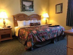 Western Revere Inn&suites