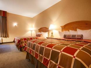Western Revere Inn&suites Hotel 3*