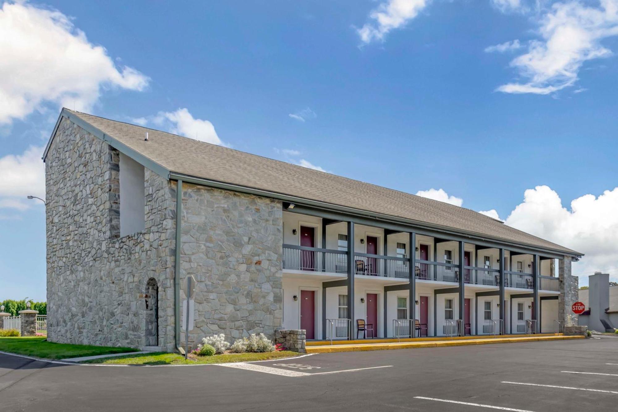 Hotel Western Revere Inn&suites