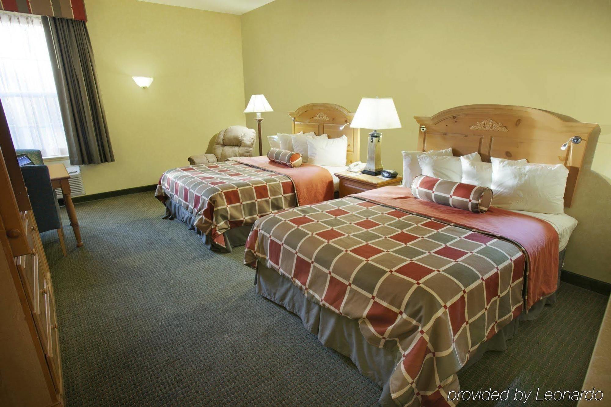 Hotel Western Revere Inn&suites